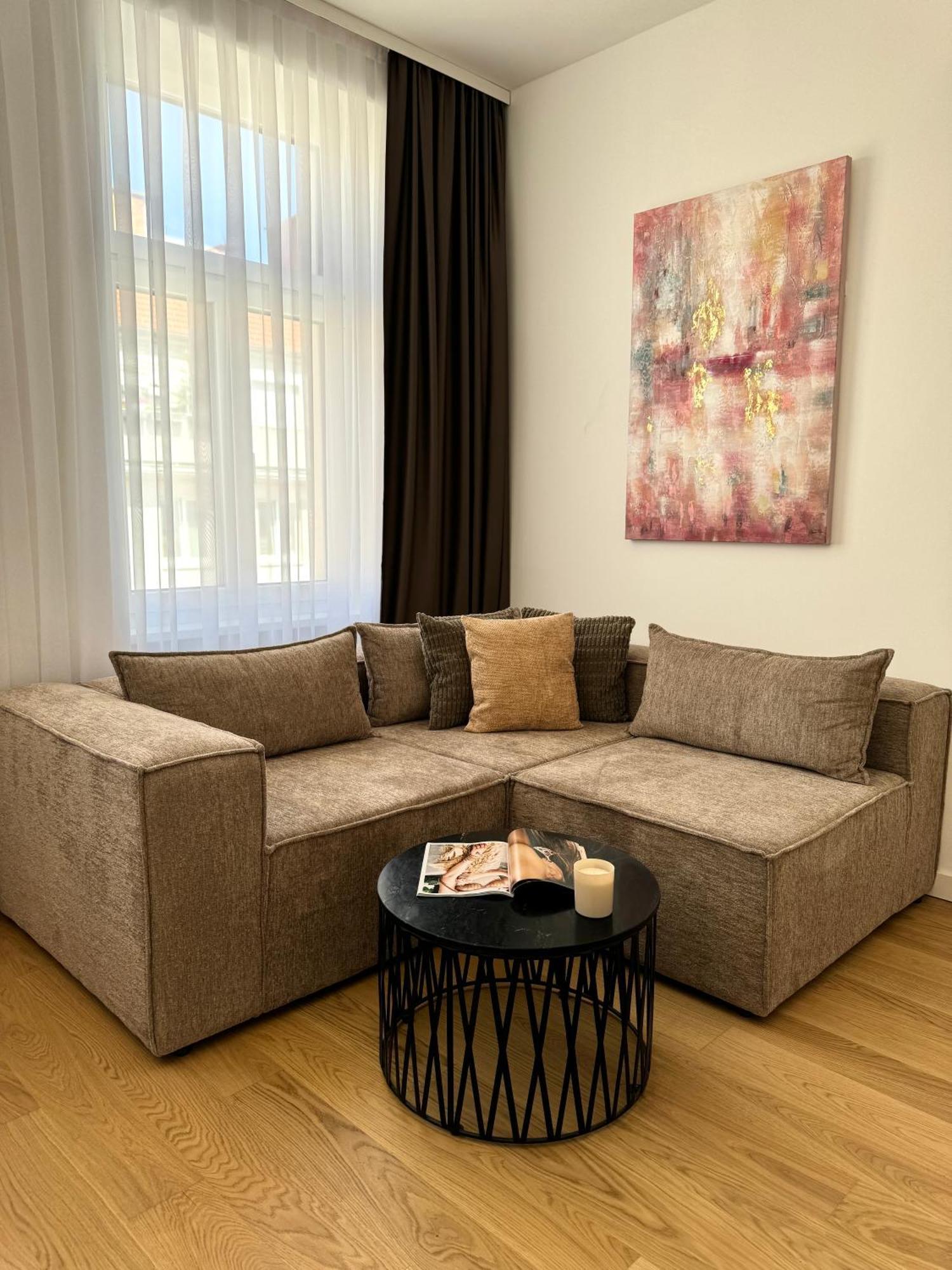 City Apartment Nahe Schoenbrunn 13 Viena Exterior foto